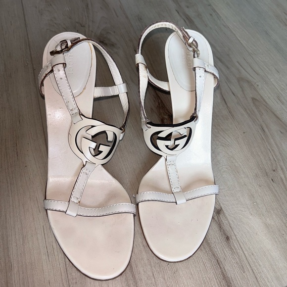 AUTHENTIC GUCCI White Interlocking GG Strappy Sandal Heels Size 10 - Picture 2 of 8